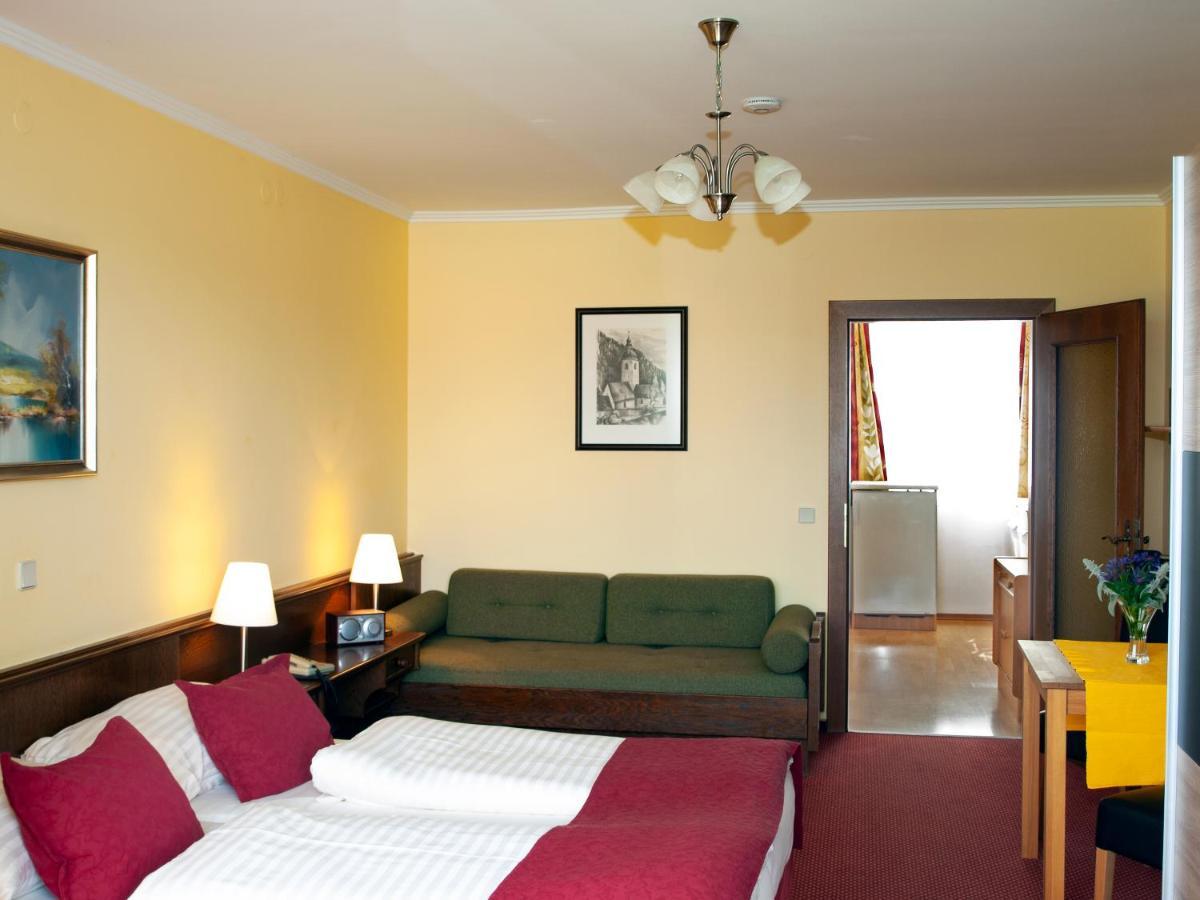 Hotel Fasching ซังคท์เกออร์เกน อัม เล็งเซ ภายนอก รูปภาพ