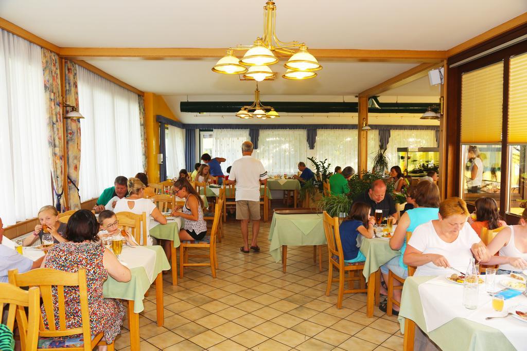 Hotel Fasching ซังคท์เกออร์เกน อัม เล็งเซ ภายนอก รูปภาพ